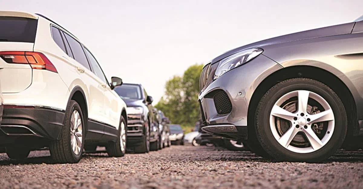 India's passenger vehicle dispatches surge 36.5% in August