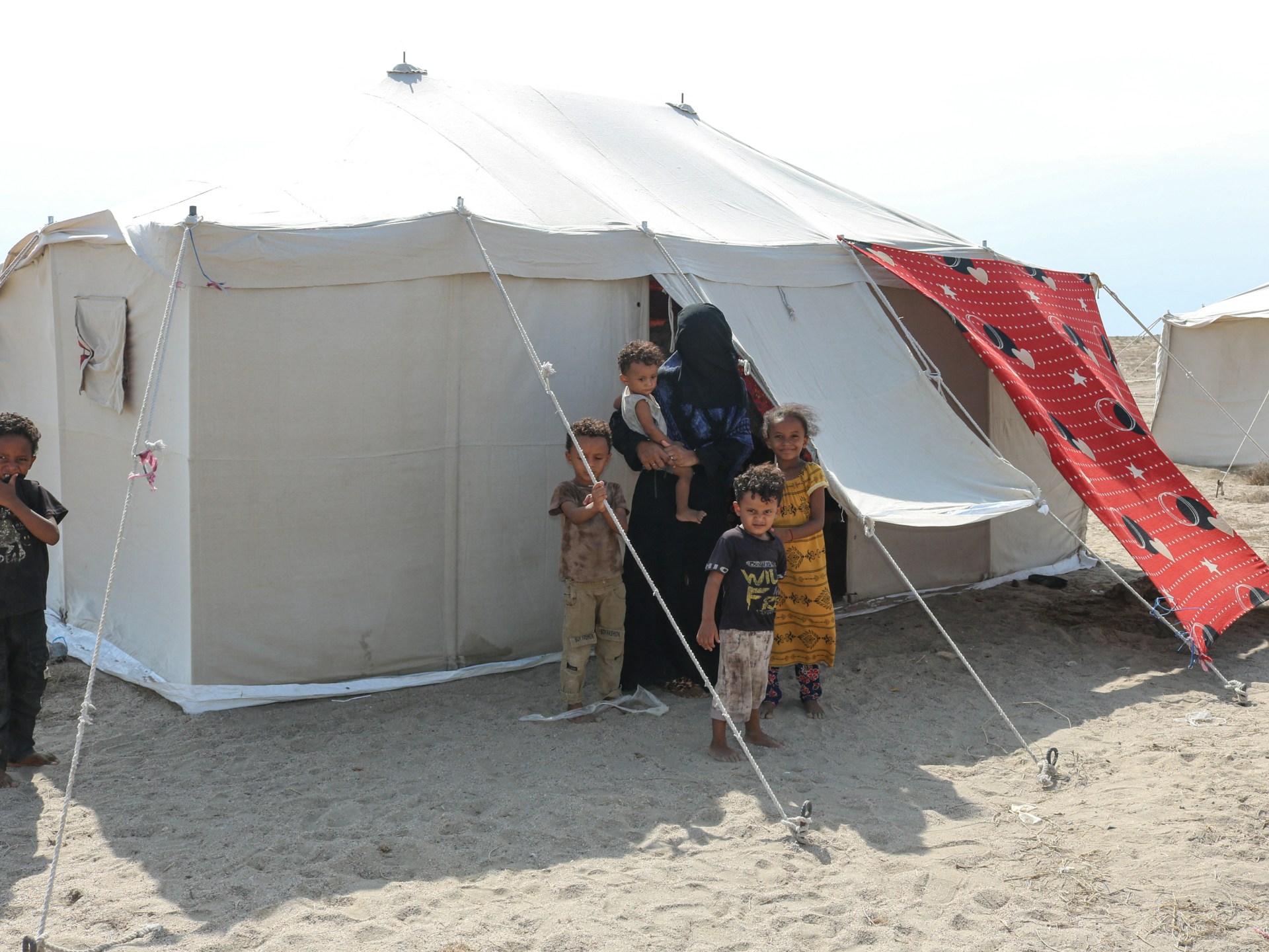 Yemen conflict displaces over 112,000 as humanitarian crisis deepens