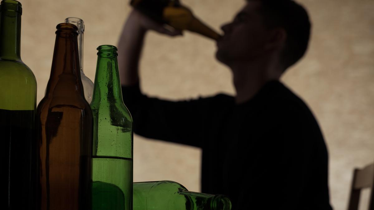 Madhya Pradesh forms panel to investigate spurious liquor deaths in Dewas