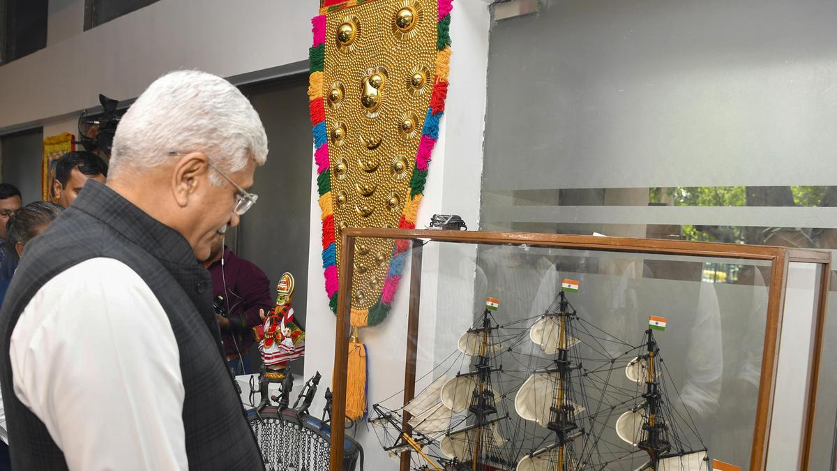 PM Mementos E-auction Returns with 50 Heritage Objects