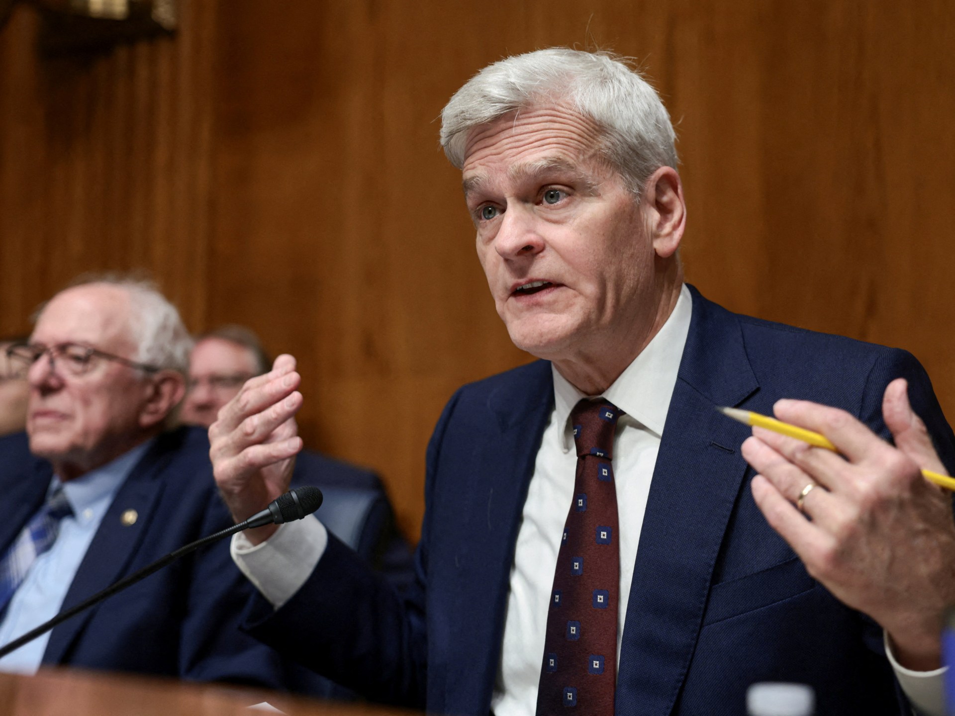 Republican Senator Challenges Trump Surgeon General Pick on Vaccine Policy