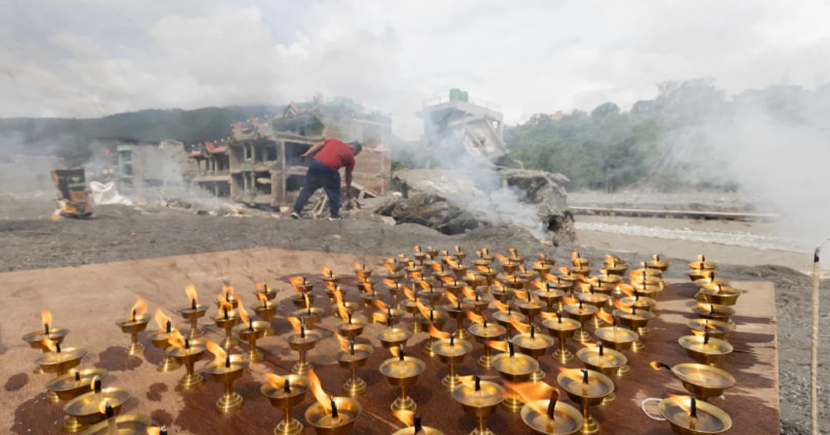 Nepal berkabung atas mangsa banjir, keluarga masih berharap pencari hilang