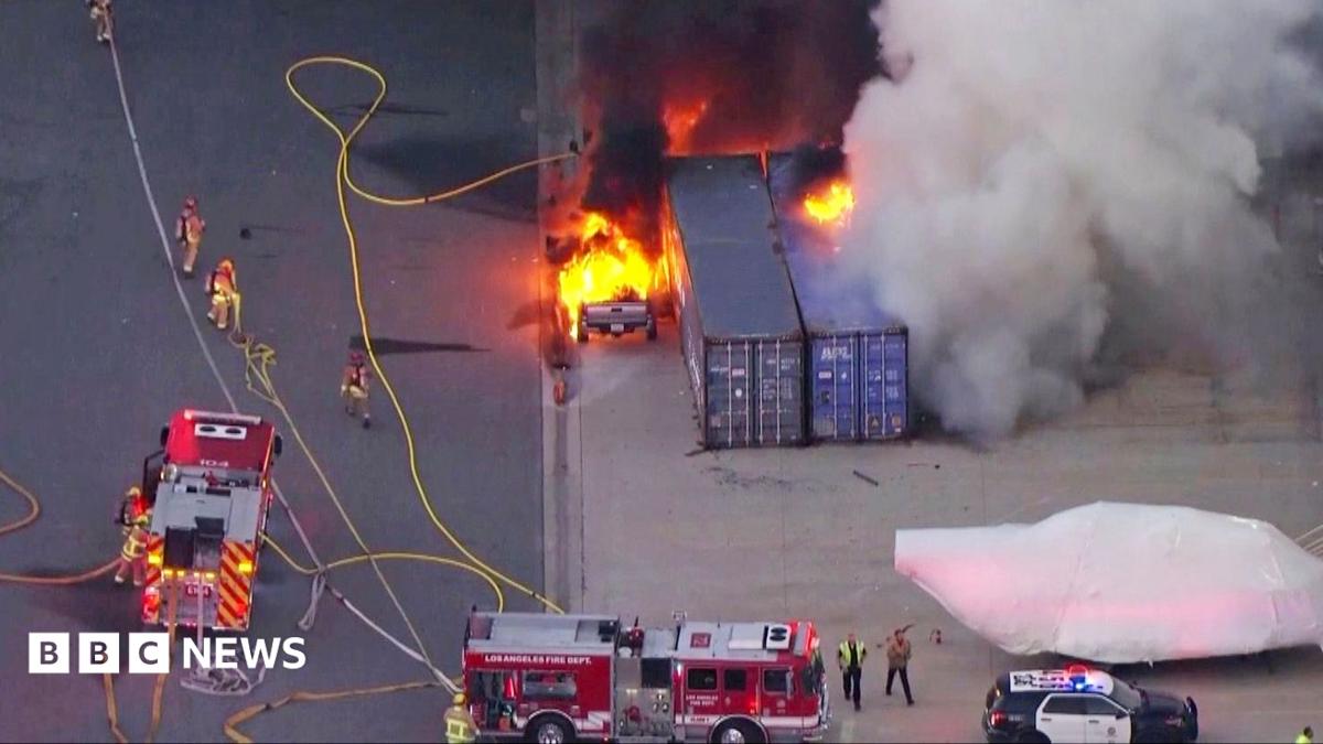 Three dead as news helicopter crashes near Los Angeles bus accident