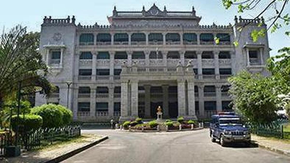 कर्नाटक पशुचिकित्सा अधिकारी भर्ती घोटाले में CID ने उजागर किया धन और प्रश्नपत्र रिसाव नेटवर्क