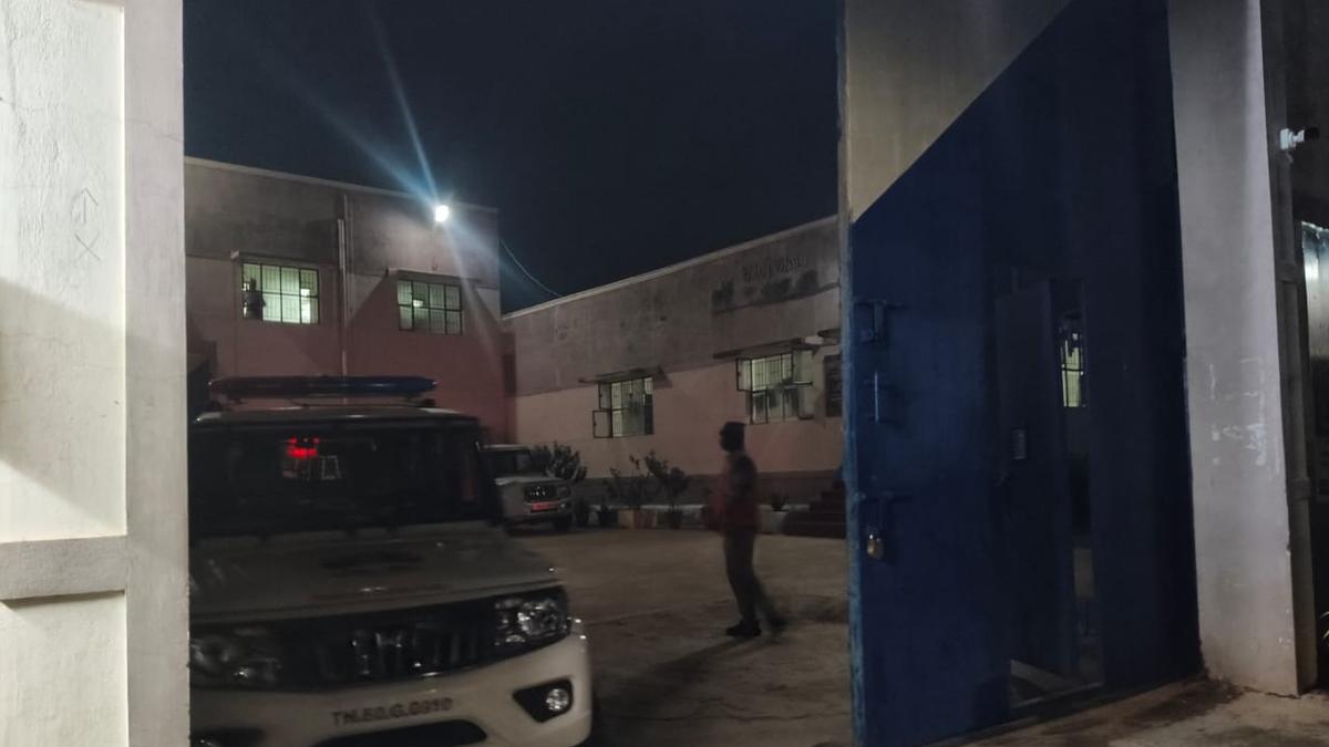 Tamil Nadu jail break: Kerala cops alerted as manhunt expands across states