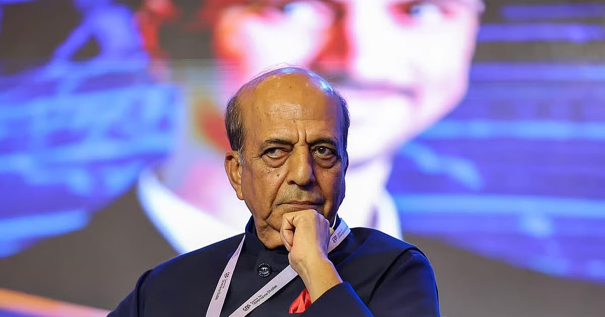 হাসিনাকে অবতরণ না দিলে ভিন্ন পরিস্থিতি সৃষ্টি হতো: ত্রিবেদী