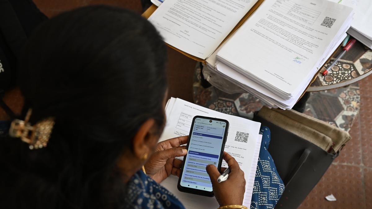 Karnataka parties challenge election notice over voter transportation logistics