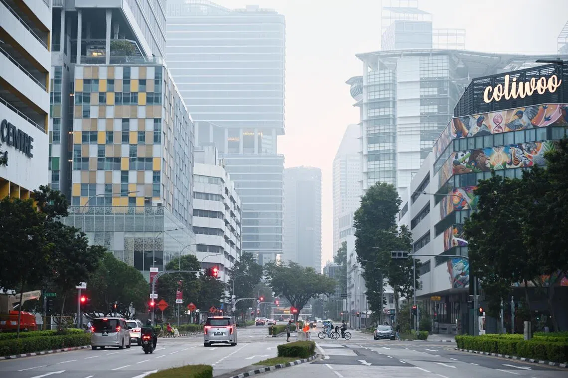 Singapore air quality improves to moderate levels across all regions