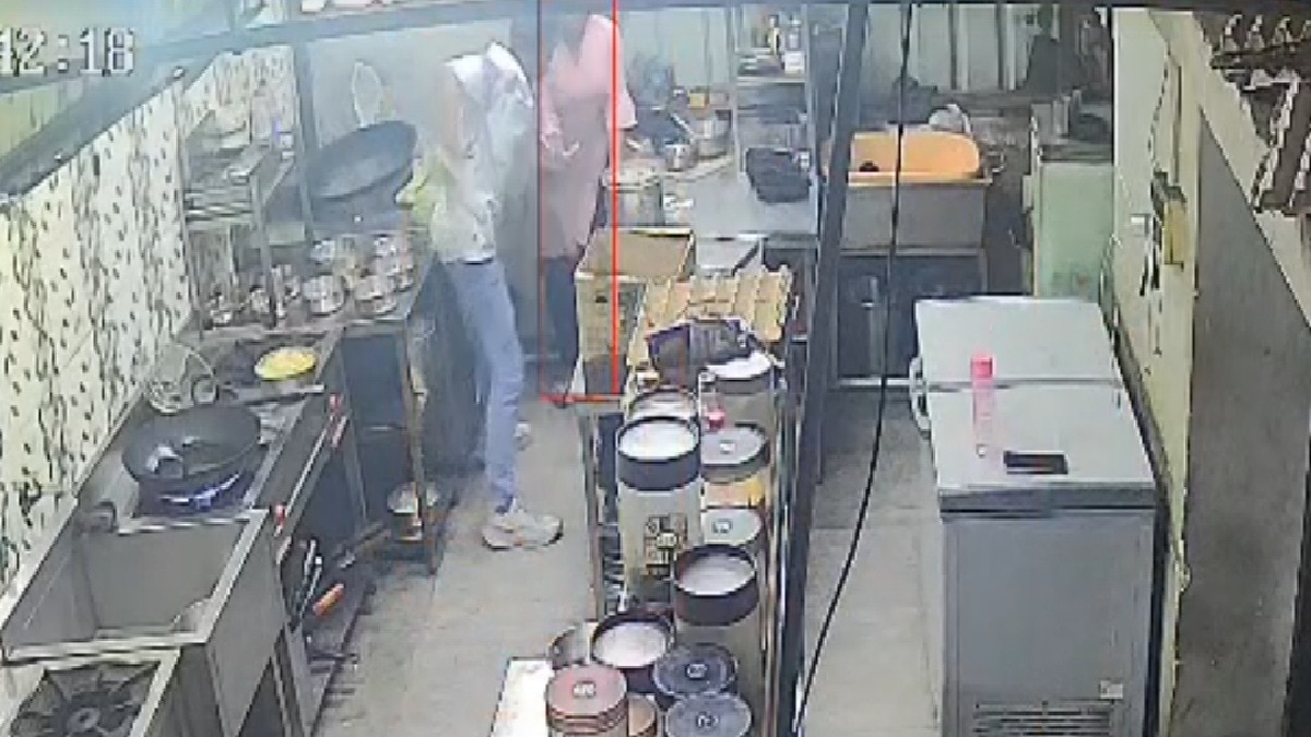 Woman dies after knife attack by coworker at Jabalpur restaurant