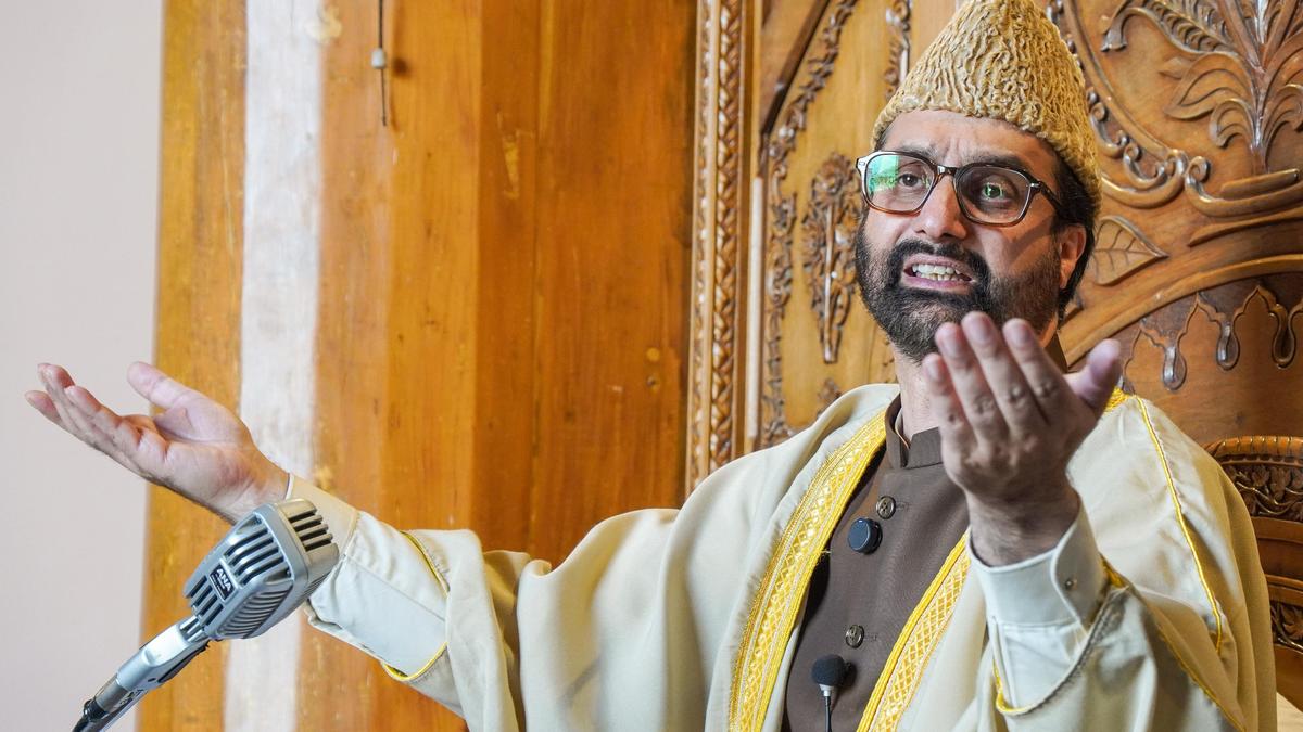 Kashmir's religious leaders launch effort to preserve local language through sermons