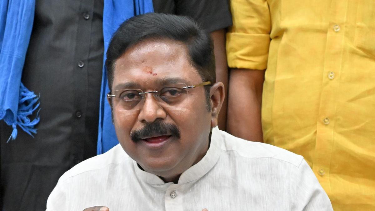 AMMK backs AIADMK in Tamil Nadu bypolls, signals pre-poll alliance