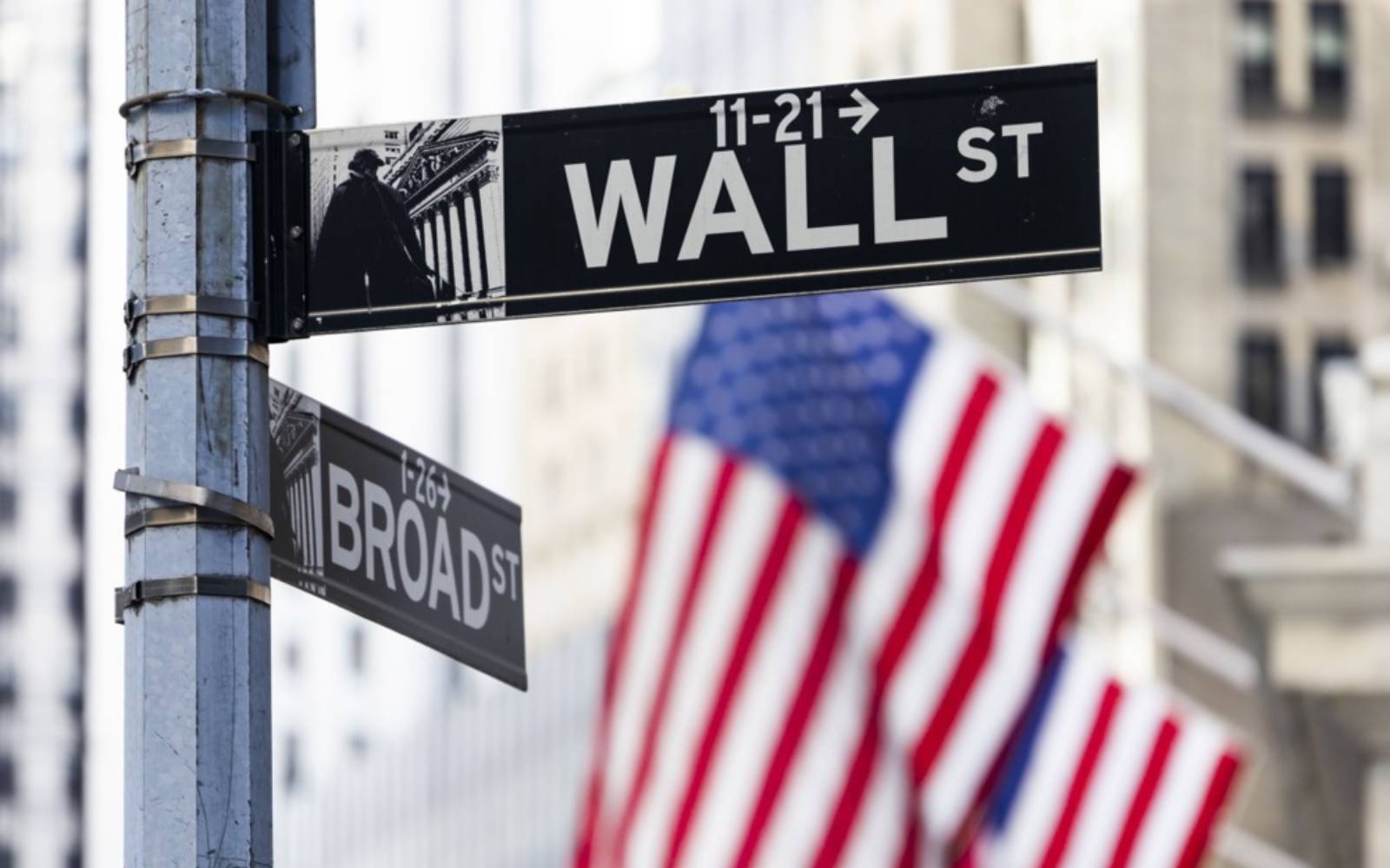 AI stocks surge on Anthropic IPO filing amid sector momentum