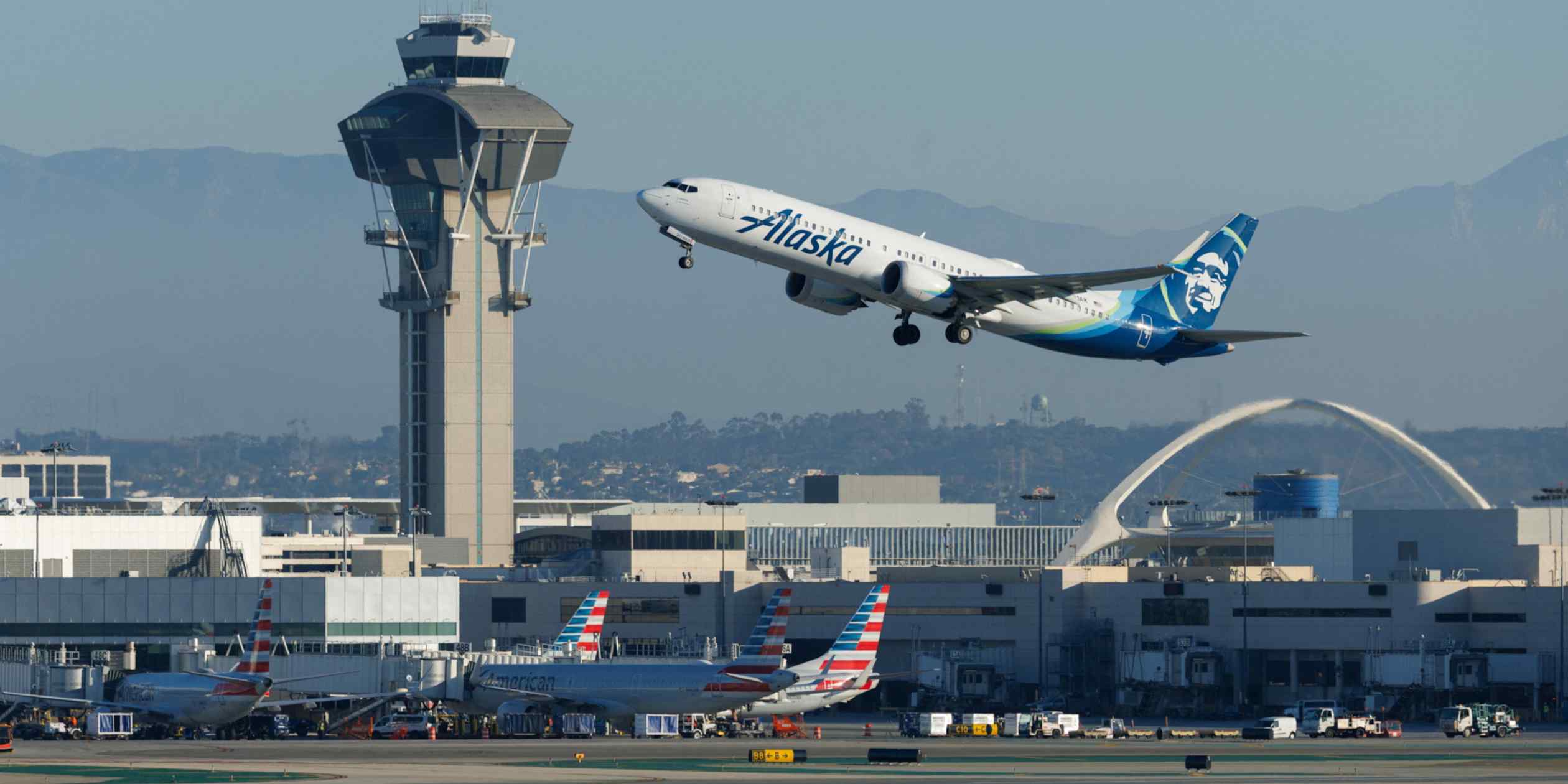 US carriers expand Japan services amid yen weakness, rising tourist demand