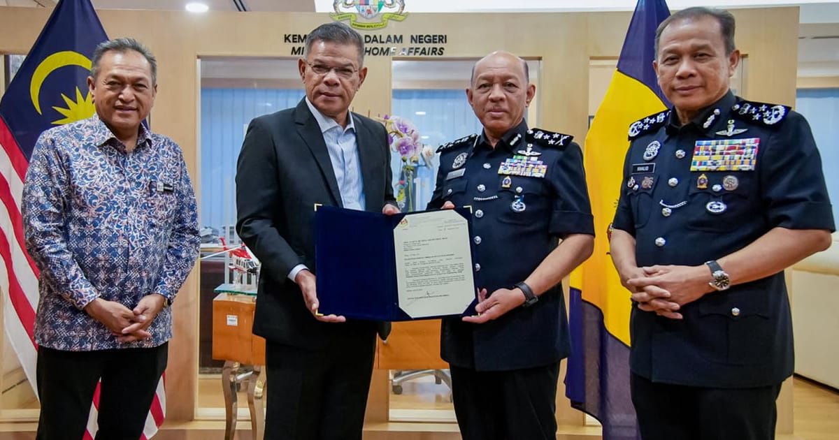 Abdul Aziz Lantik sebagai Timbalan Inspektur Jeneral Polis Malaysia