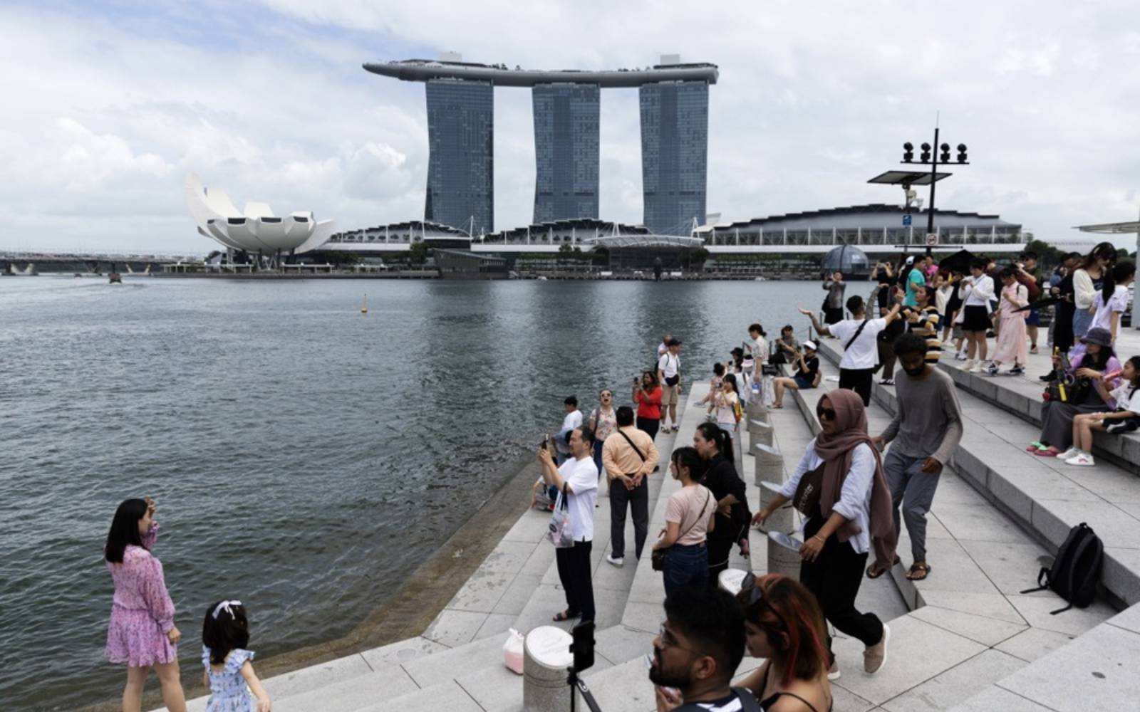 Singapore employment surge accelerates in third quarter