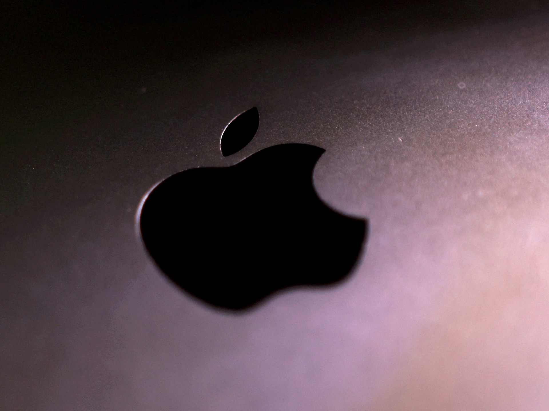 Apple ordered to pay $5.7 billion in patent infringement ruling