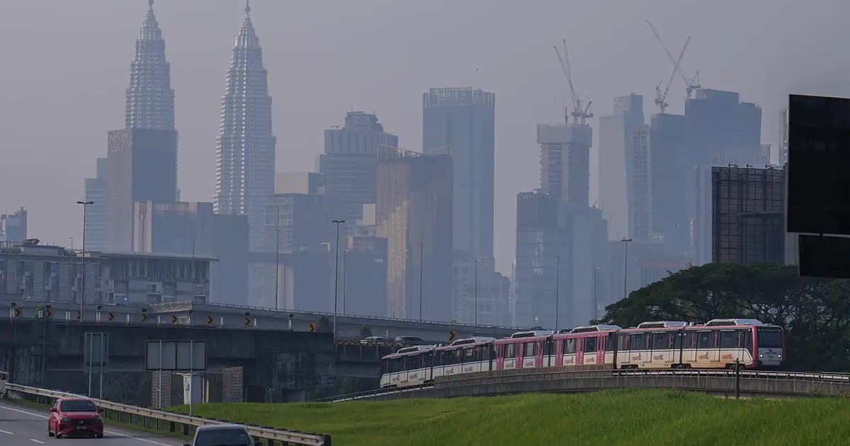 Unhealthy air quality blankets Peninsular Malaysia as API levels spike