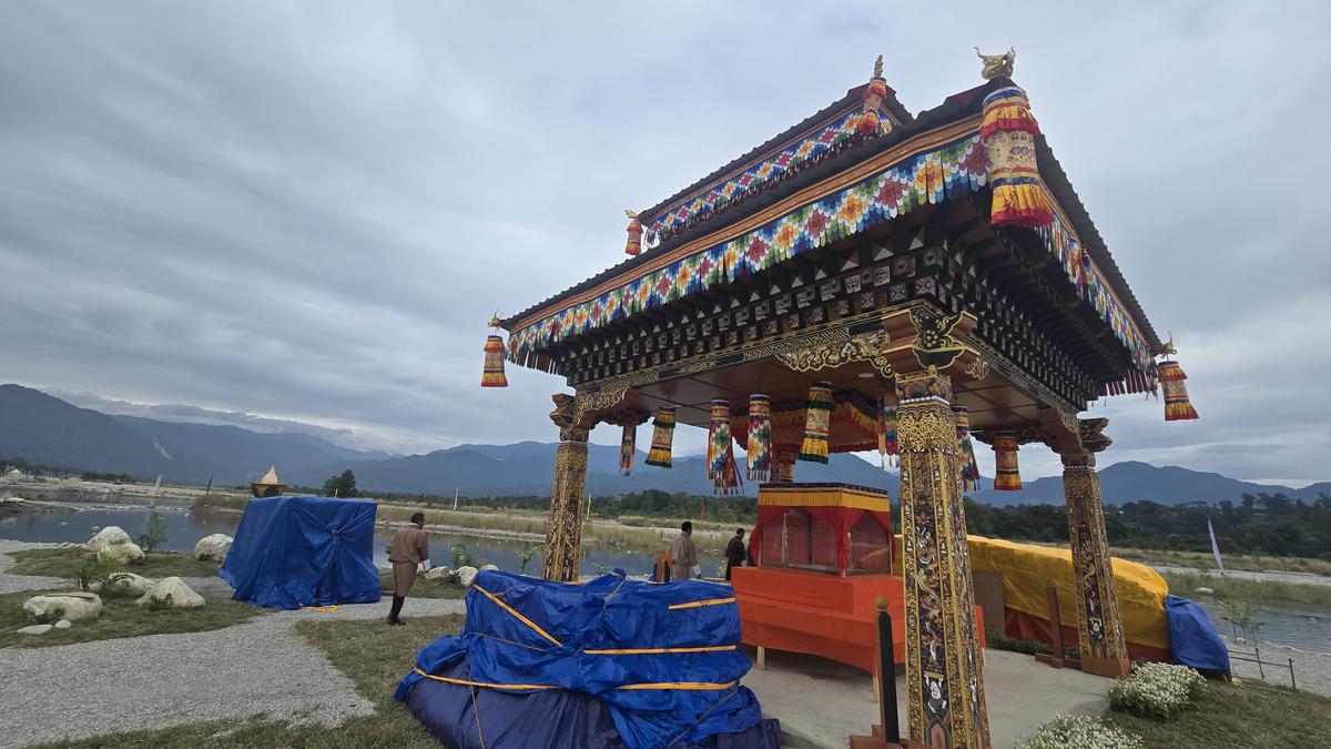 भारत से जुड़े बुद्ध अवशेषों को भूटान के 108 चोर्तनों में स्थापित किया जाएगा