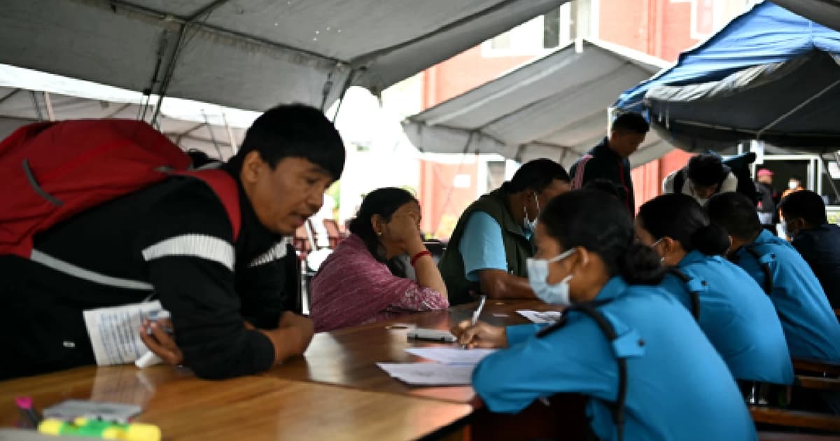 Keluarga Turun ke Nepal Cari Pelancong Hilang