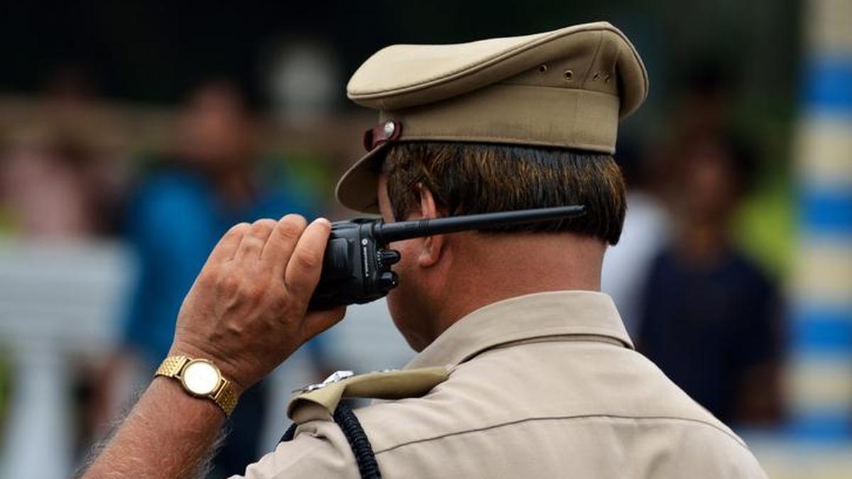 Andhra Pradesh police open fire, arrest knife-wielding suspect