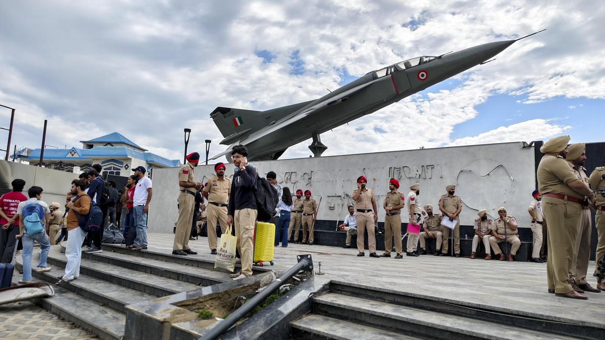 लवली प्रोफेशनल यूनिवर्सिटी विवाद में उच्च न्यायालय ने मांगी स्थिति रिपोर्ट