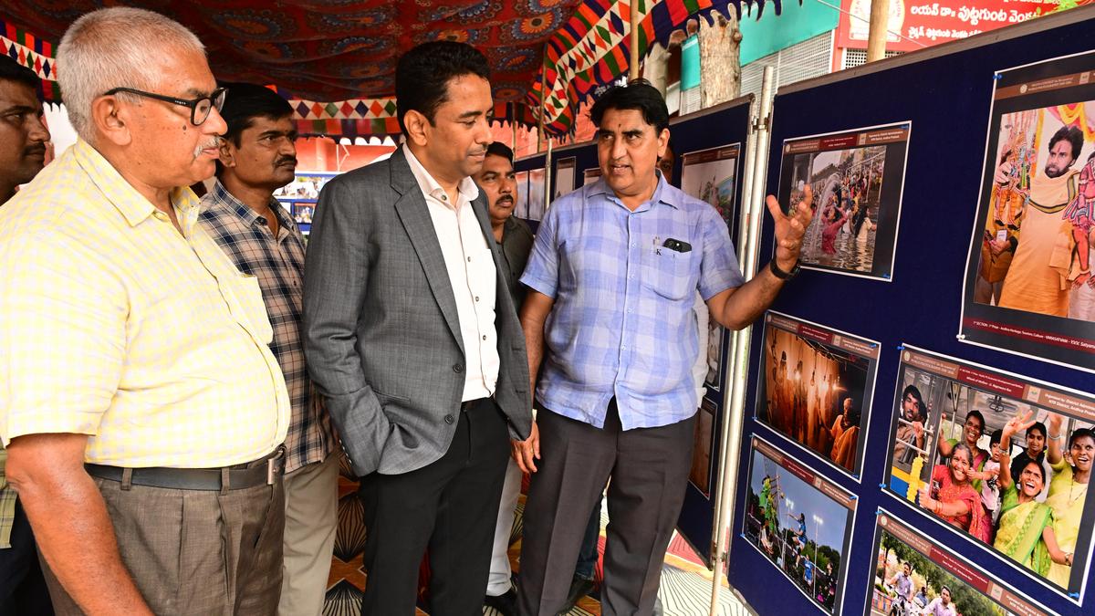 Photojournalists essential to historical record, says collector