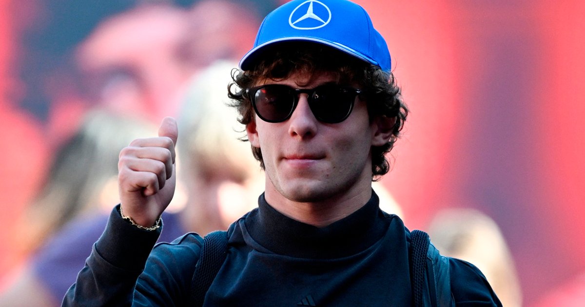 Antonelli takes pole at US Grand Prix with F1 title within reach