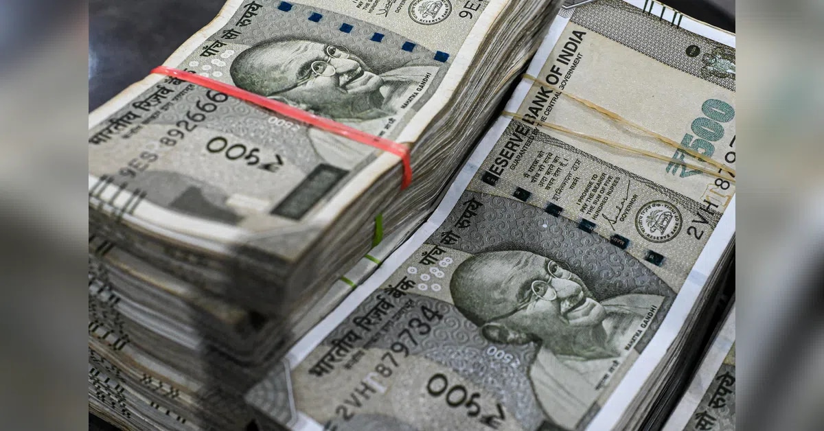Rupee weakens, bond yields surge on crude spike and rate signals