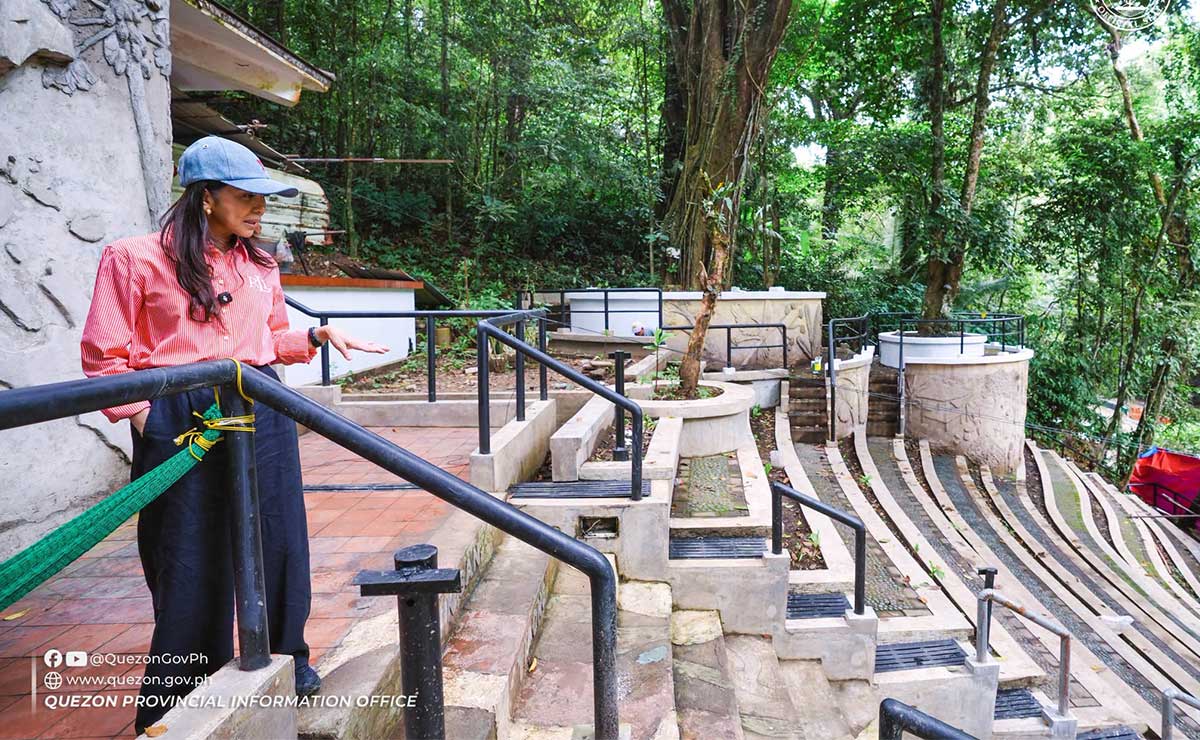 Quezon ay nag-upgrade ng herbal pavilion sa sikat na Atimonan zigzag road