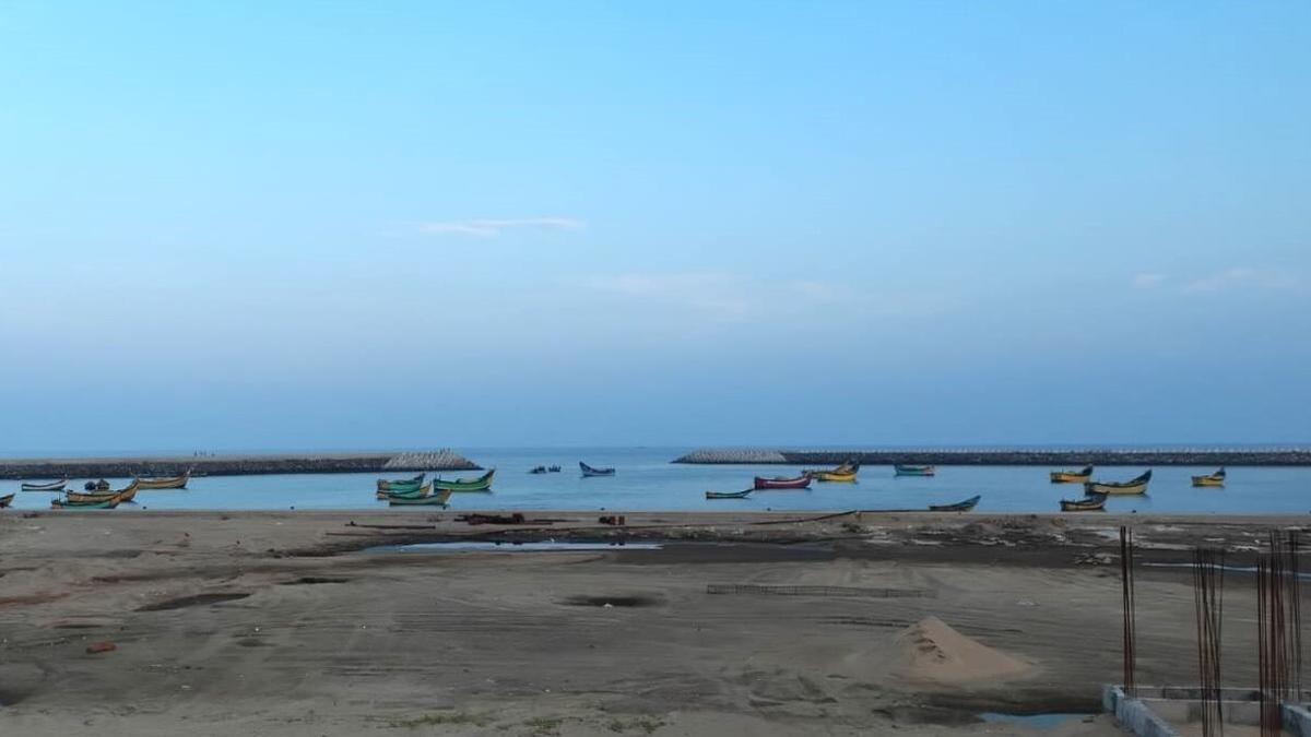 Andhra Pradesh to modernise Kakinada fishing harbour, fish landing centre