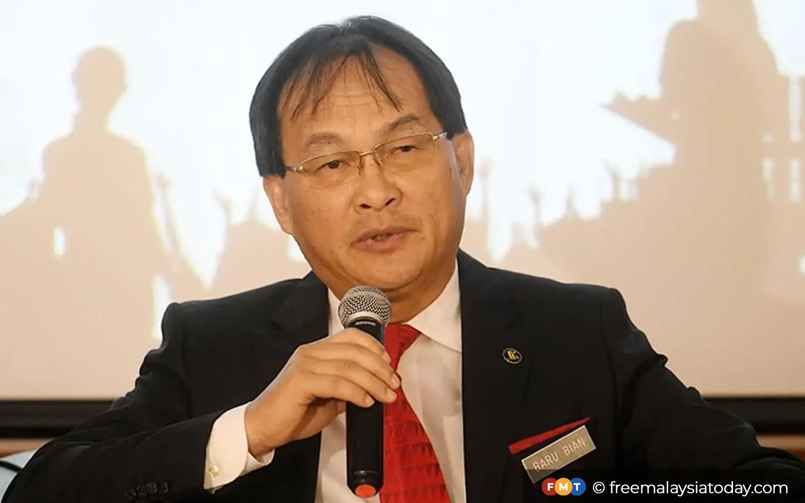 Ex-Selangau MP Baru Bian loses bid to dismiss RM10m PKR lawsuit