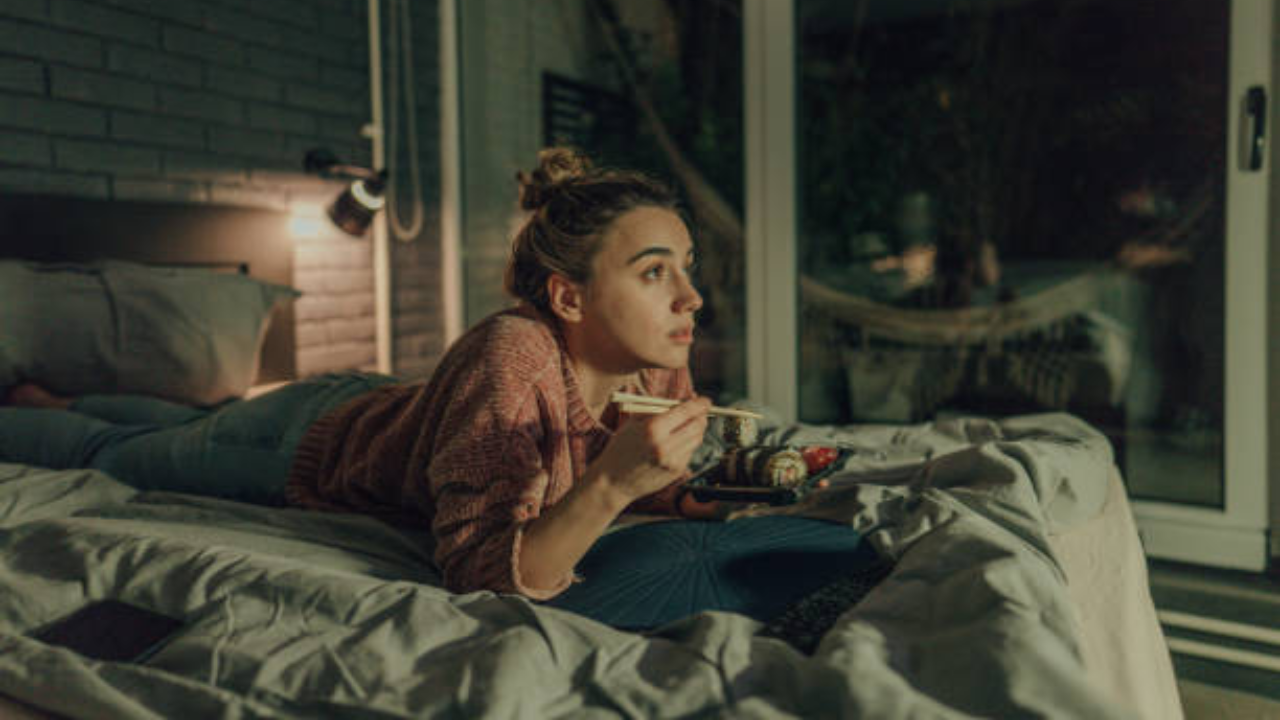 Late-night eating tied to 30% higher liver disease risk: study