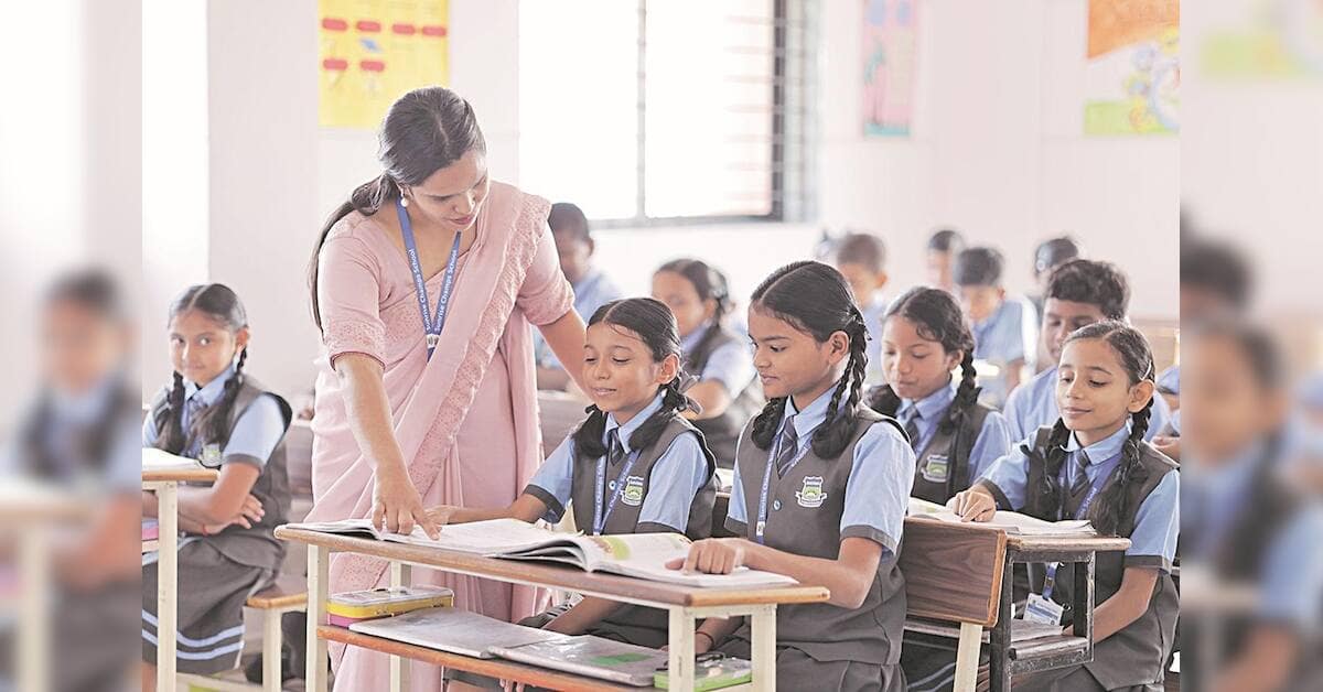 शिक्षकों की संख्या बढ़ी, लेकिन वरिष्ठ पदों पर महिलाएं कम