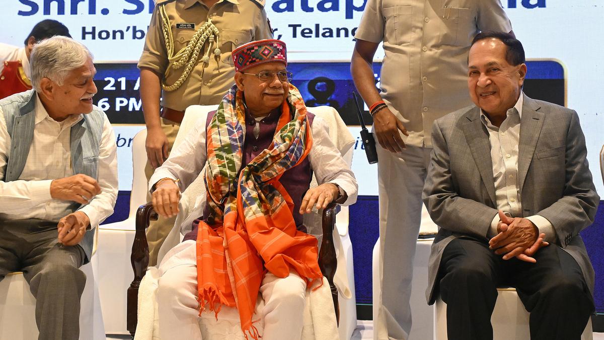 डिजिटल युग में पत्रकारों से सटीकता को प्राथमिकता दें: राज्यपाल