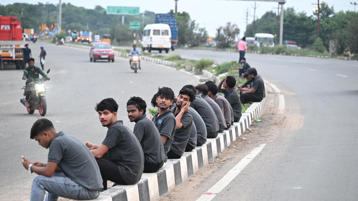 कारखानों के आसपास श्रमिक आवास का नया कारोबार उभर रहा है