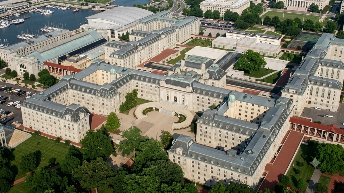 World's largest dormitory houses over 4,600 US Navy trainees