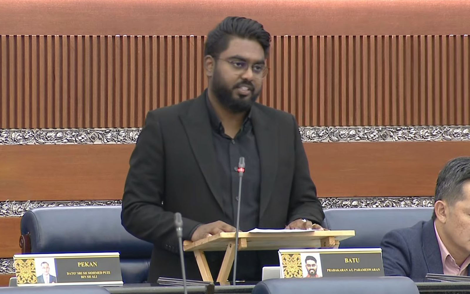 Anggota Parlimen desak hukuman penjara terus untuk pengganas kuil