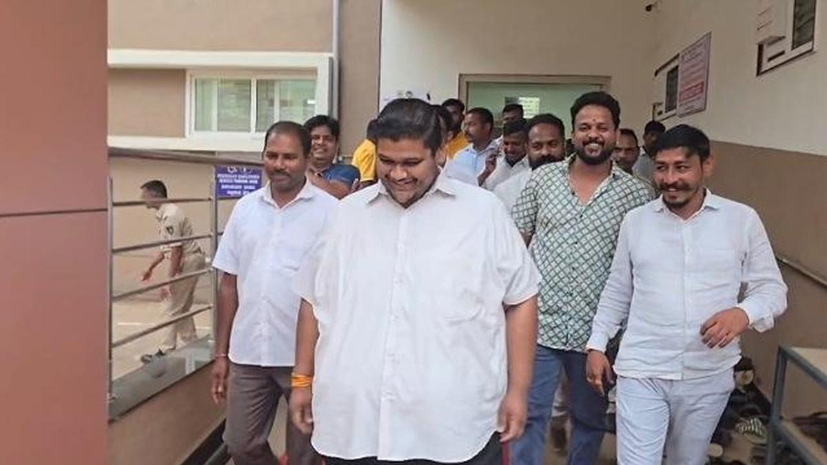 Two Maharashtra Ekikaran Samiti leaders arrested in Karnataka border dispute