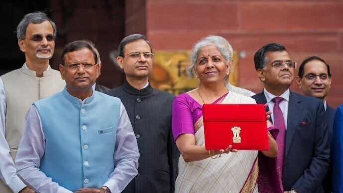 आईडीबीआई बिक्री के बाद सरकार का विनिवेश लक्ष्य लगभग पूरा