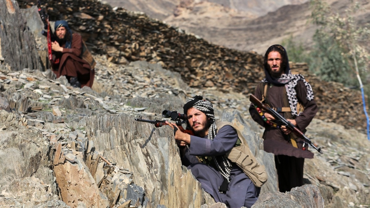 Taliban fighters clash with Pakistani forces at Balochistan border