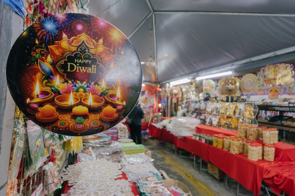 Pegawai Awam India Minta Putrajaya Isytiharkan 10 November sebagai Hari Deepavali Tambahan