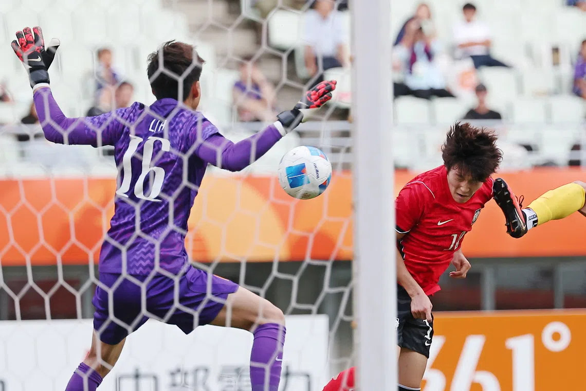 South Korea reaches Asian Games soccer final after beating China