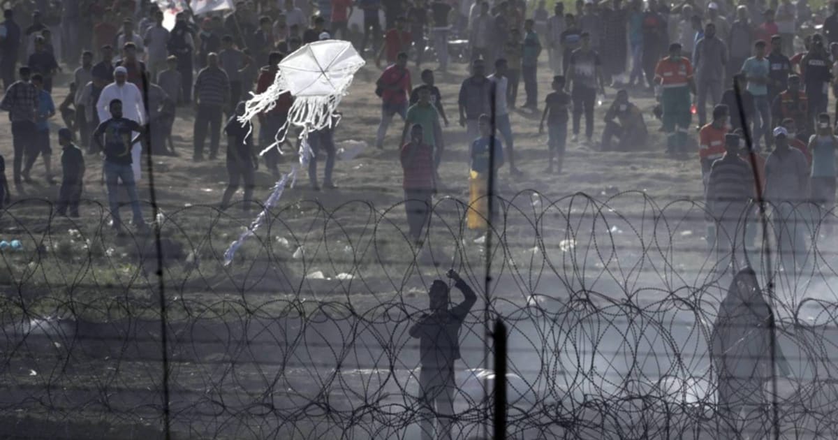 Israel Peringatkan Hamas Mengenai Pelancaran Layang-Layang dari Gaza