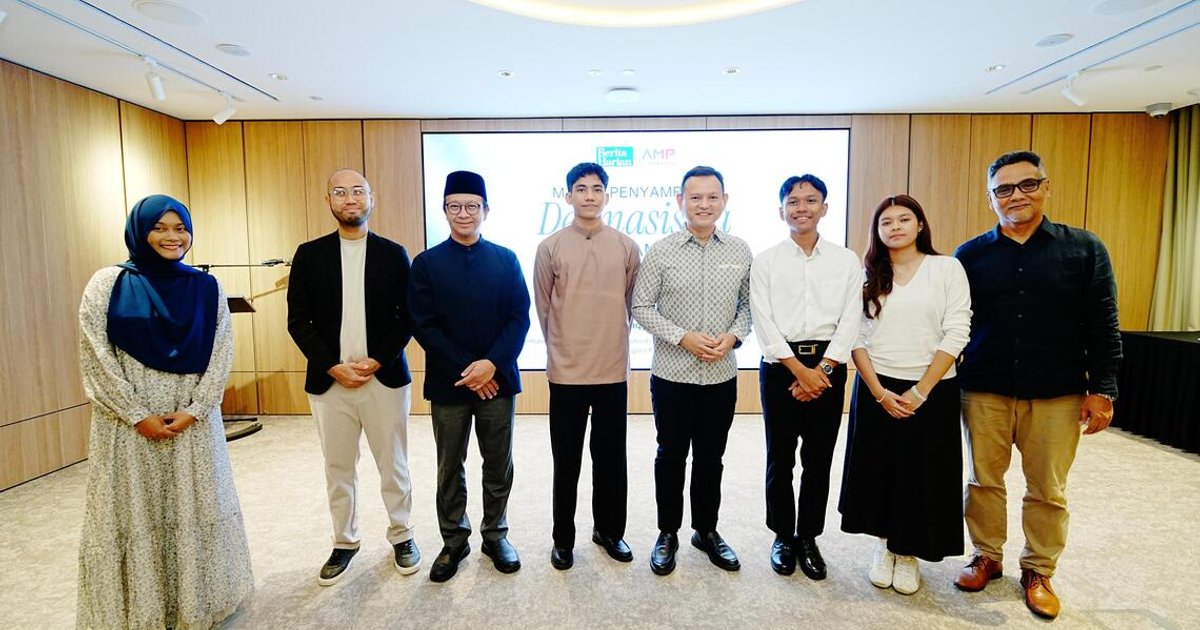 Berita Harian establishes scholarship and mentorship initiative for students