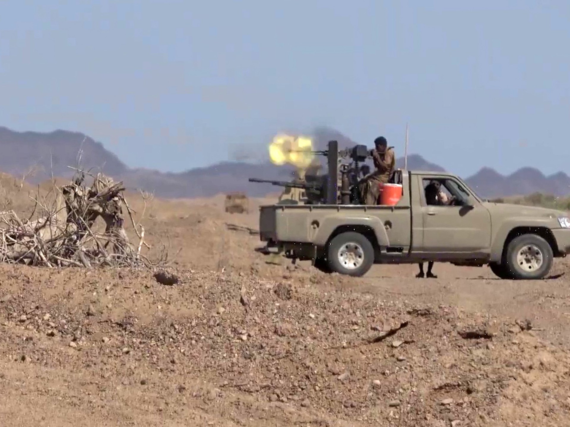 Yemen government forces report killing over 1,800 Houthi fighters