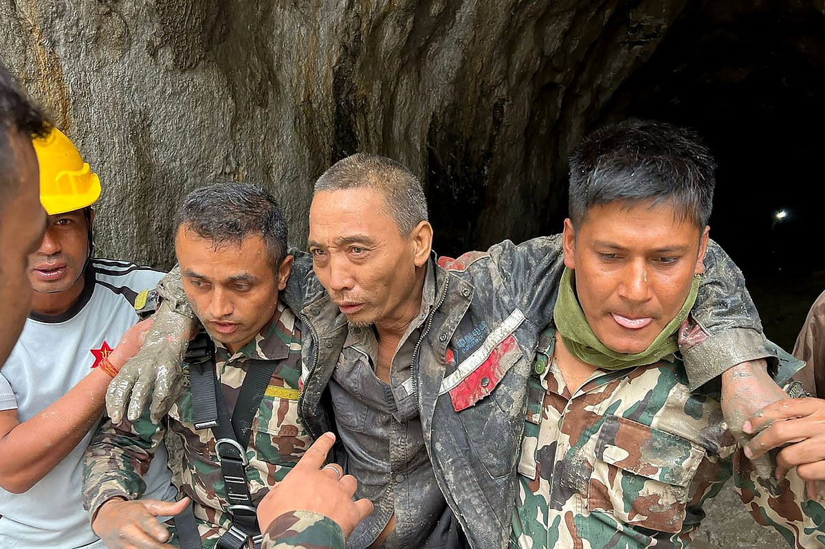Nepal confronts unprecedented challenges in mountain tunnel rescue operation