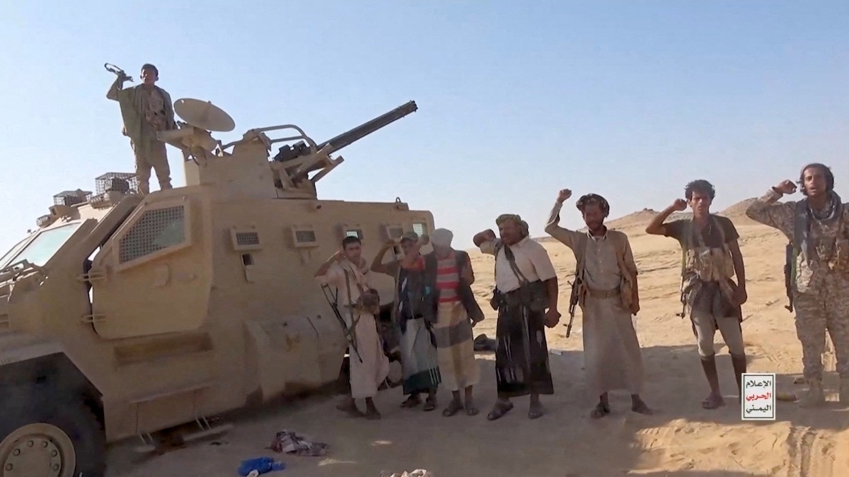 Houthis warn nations against backing Saudi Arabia in regional tensions