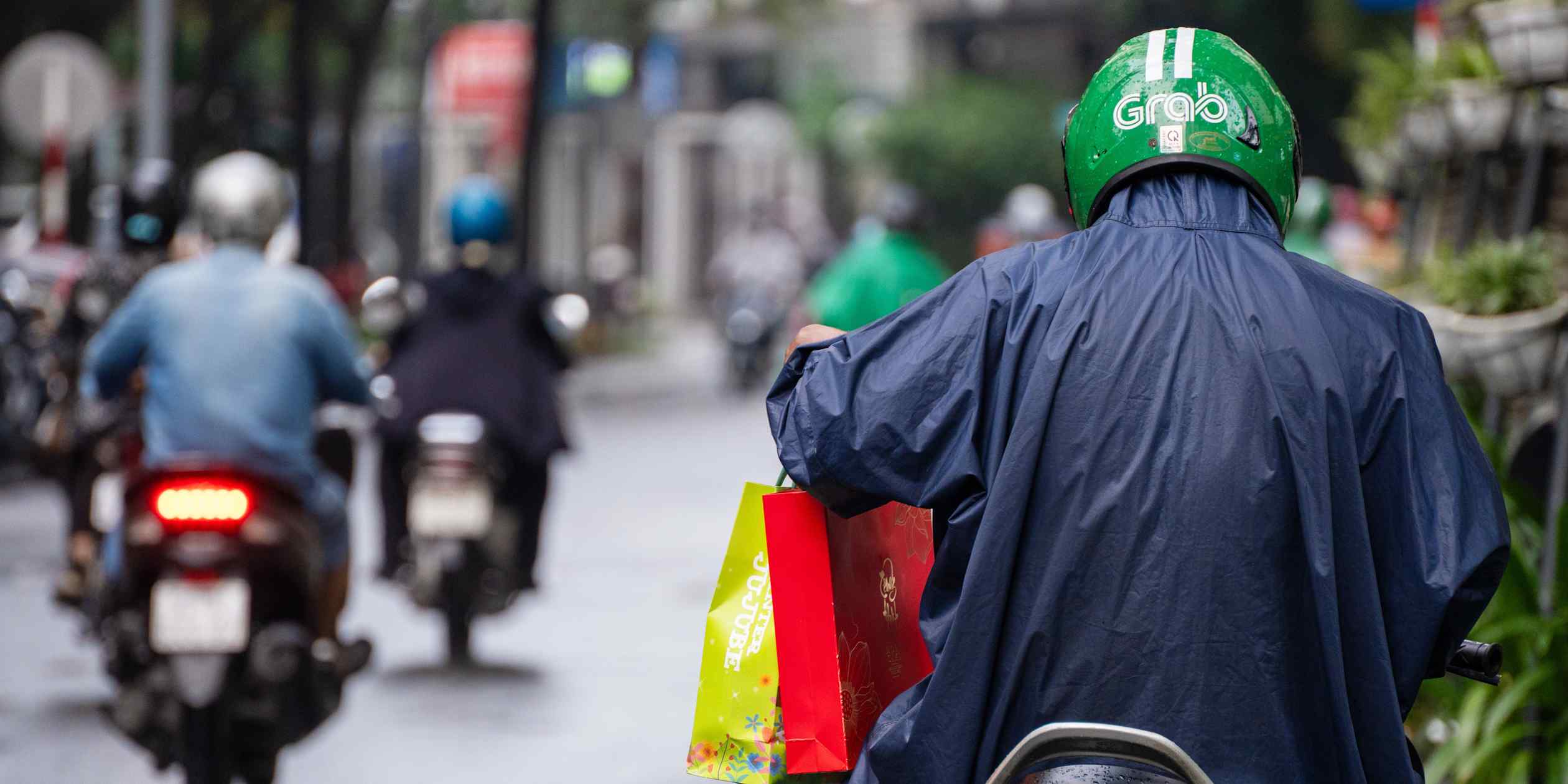 Vietnam moves to tighten food safety oversight of e-commerce delivery platforms