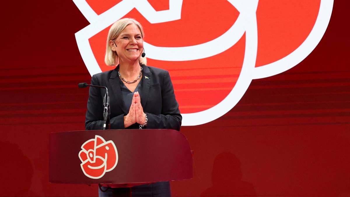 Sweden's Left-Wing Opposition Leader Begins Coalition Talks