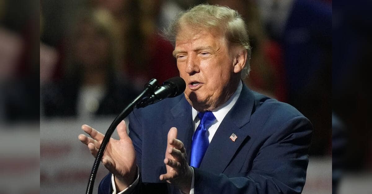 Trump Points to Iran as Likely Culprit in Saudi Pipeline Strike